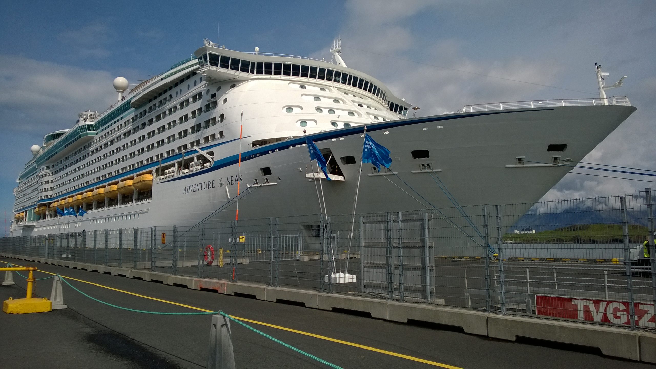 Cruise ship services in Iceland Cruise ship services in Iceland